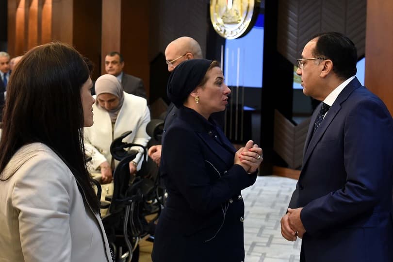 وزيرة البيئة تستعرض التسهيلات المتعلقة بالموافقات البيئية للمشروعات السياحية