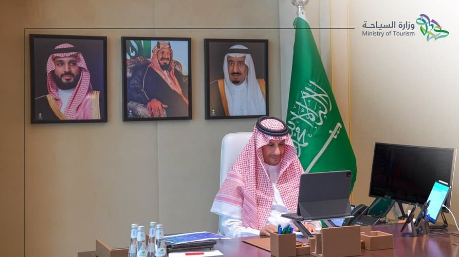 السعودية تسجل 390% زيادة في عدد طلبات الترخيص للأنشطة السياحية خلال 2023