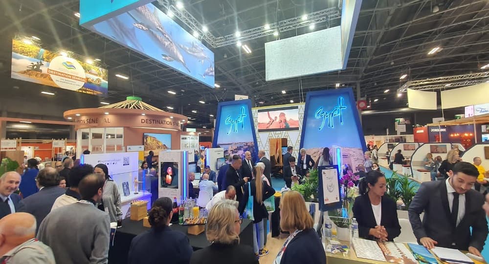 رئيس "تنشيط السياحة" يلتقي مع منظمي الرحلات الفرنسيين خلال معرض IFTM TOP RESA في باريس