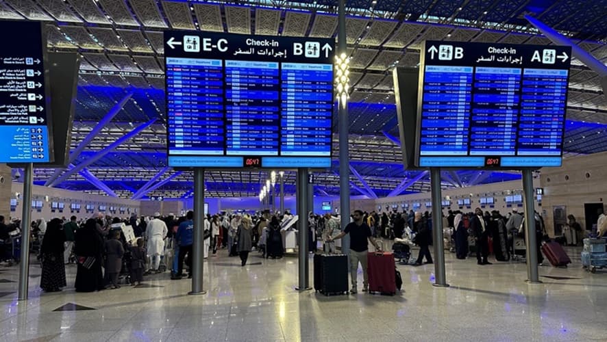 "الطيران المدني" السعودية تصدر تقرير أداء المطارات الداخلية والدولية خلال يونيو 2025