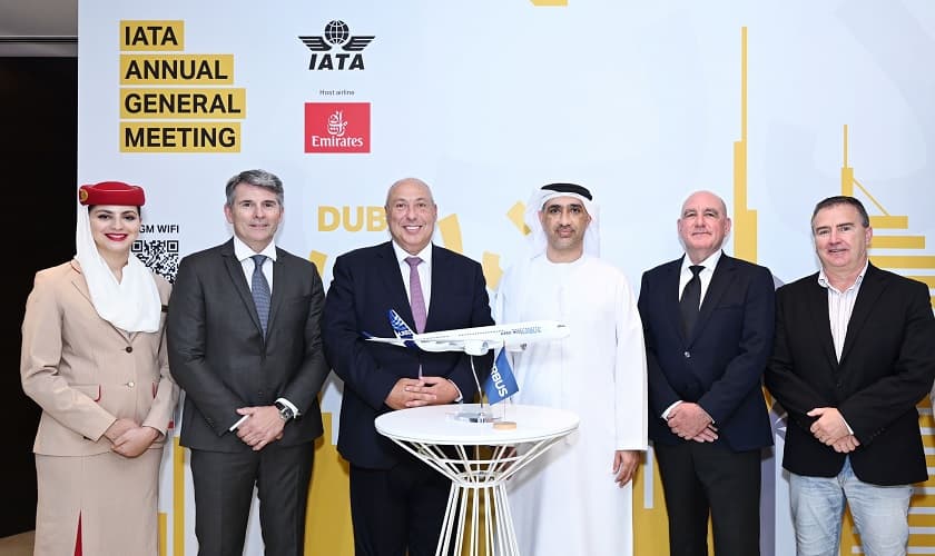 طيران الإمارات تتعاون مع "إياتا" و"إيرباص" لتنظيم برنامج تدريبي لطياريها على طائرات A350