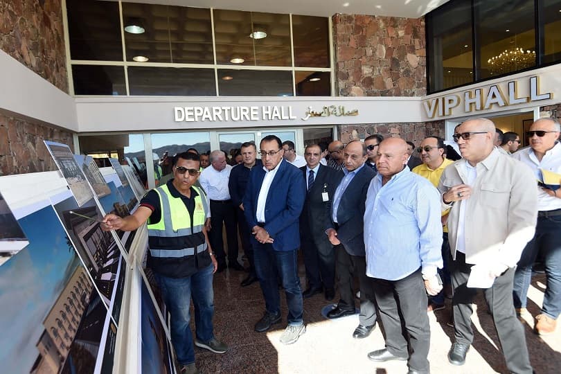 رئيس الوزراء يتفقد أعمال التطوير بمطار سانت كاترين الدولي.. يستوعب 600 راكب في الساعة