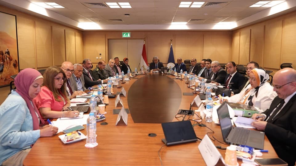 فتحي يترأس أول اجتماع للمجلس الأعلى للآثار.. استعراض الإنجازات خلال يونيو ويوليو