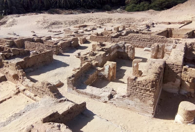 الكشف عن المدينة السكنية لواحات الخارجة بالعصر القبطي المبكر.. فترة التحول من الوثنية للمسيحية