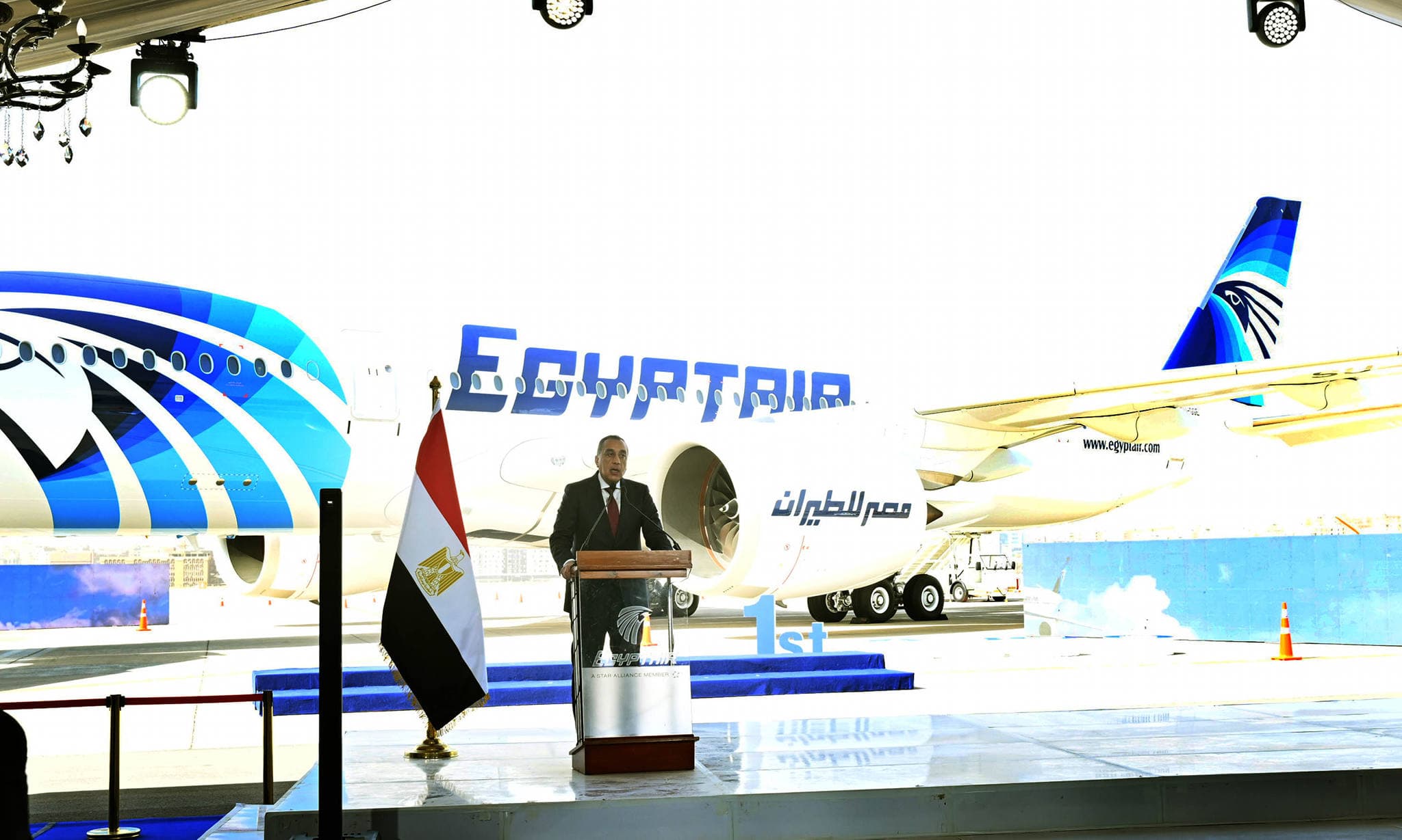 رئيس الوزراء يشهد الاحتفال بانضمام أول طائرة من طراز إيرباص A350-900 إلى أسطول مصر للطيران