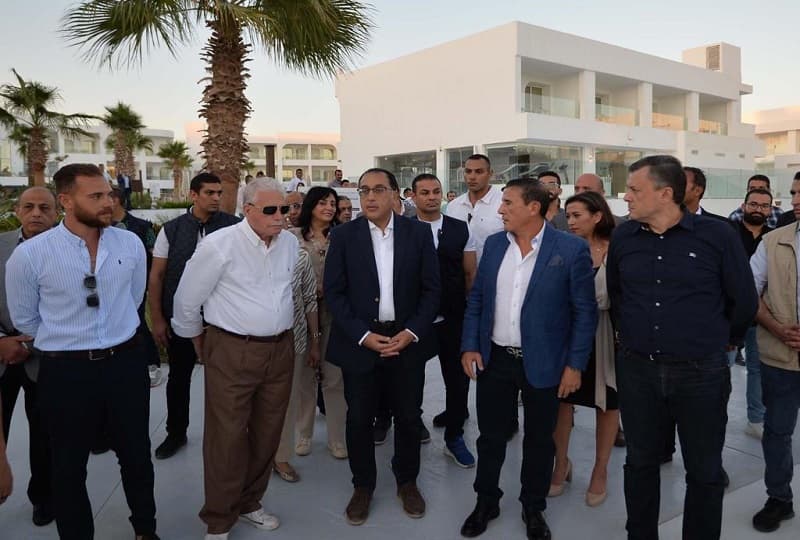 رئيس الوزراء ووزير السياحة يفتتحان فندقي ميراكي وصن رايز وايت هيلز بشرم الشيخ.. بالصور