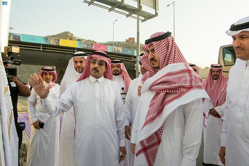 مكة المكرمة.. افتتاح طريق الملك عبد العزيز المؤقت لتسهيل حركة المعتمرين خلال شهر رمضان