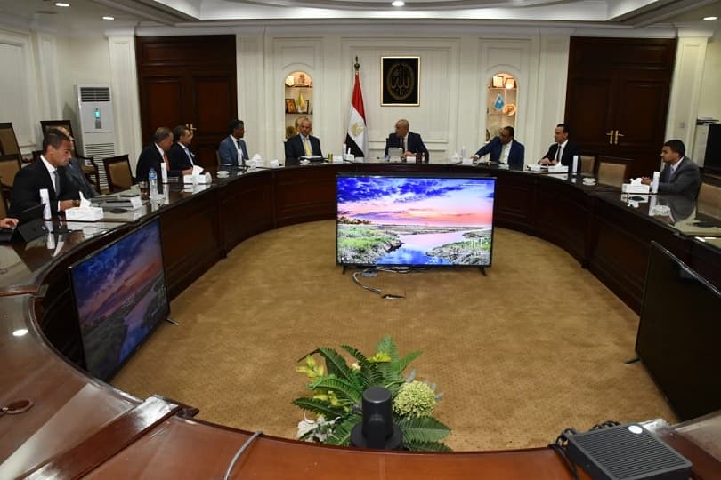 وزير الإسكان يلتقي ممثلي "فنادق ماريوت" الدولية لعرض الفرص المتاحة بالمدن الجديدة والساحلية