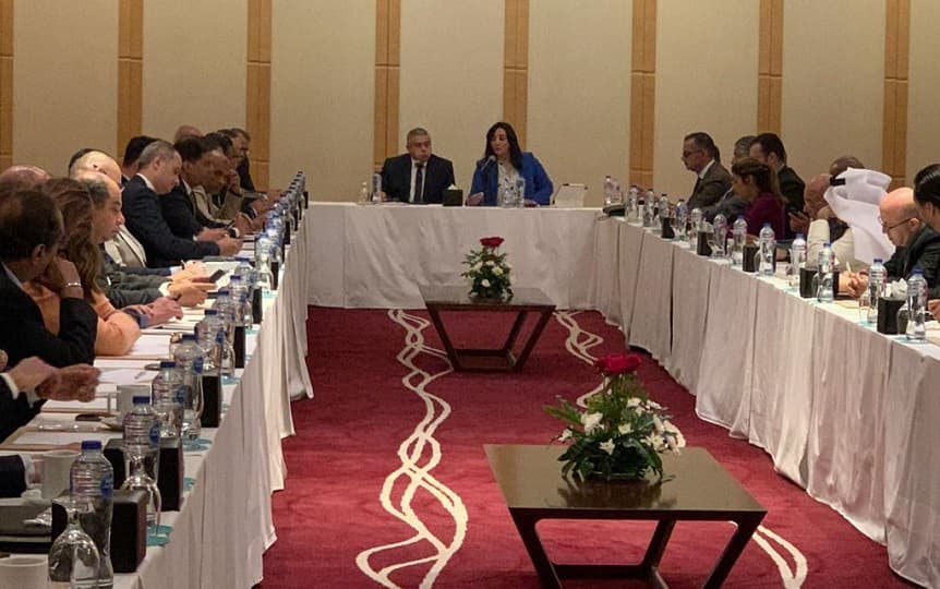 "السياحة" و"الطيران" تبحثان الترويج السياحي لمصر خلال كأس العالم لكرة القدم قطر 2022
