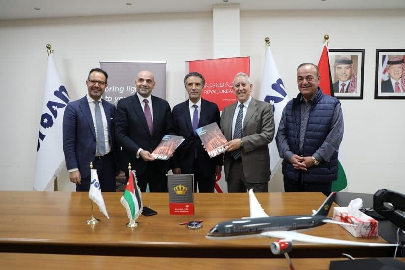 "تنشيط السياحة" بالأردن تتفق مع الخطوط الملكية الأردنية لإنشاء العلامة التجارية للمنتج السياحي