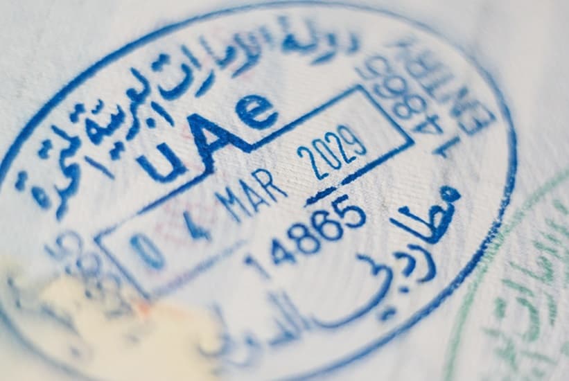 الإمارات تتيح عودة المقيمين المنتهية إقاماتهم بدون تأشيرة جديدة حتى 31 مارس الجاري