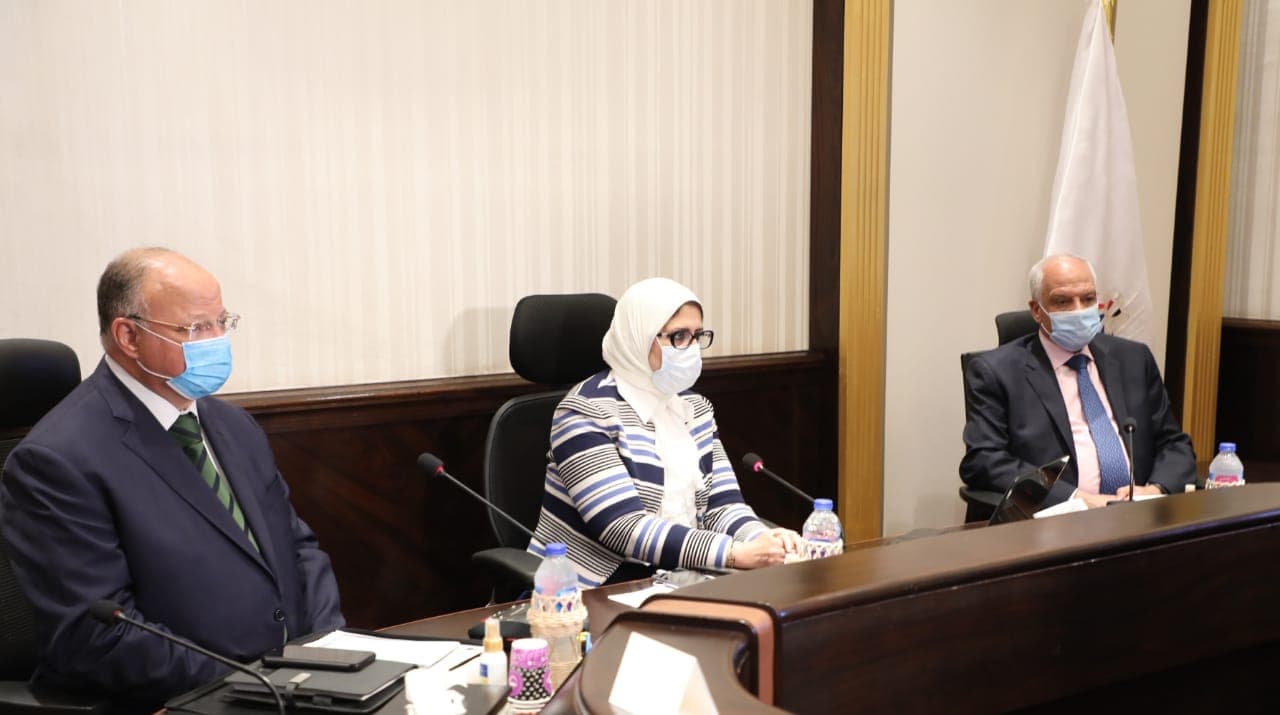 تسجيل 1363 إصابة و84 وفاة جديدة بكورونا.. وزايد تناشد أصحاب الأمراض المزمنة بتلقى العلاج بالعيادات