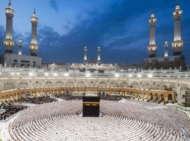 السعودية تسجل 11.8 مليون معتمر من خارج المملكة منذ بدء موسم 1447هـ.. وإطلاق حملة "جاي للعمرة"