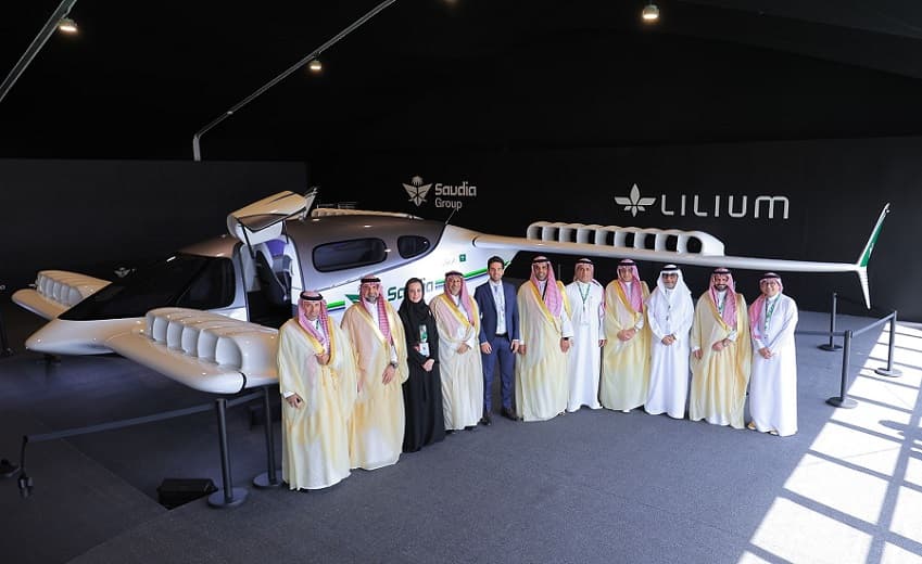الخطوط السعودية تعرض طائرتها الكهربائية "ليليوم" بالمنتدى اللوجستي العالمي 2024 بالرياض