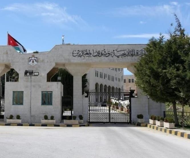 "الخارجية" الأردنية: تسهيل عبور 233 أردنيا المعابر الحدودية لأوكرانيا مع الدول المجاورة