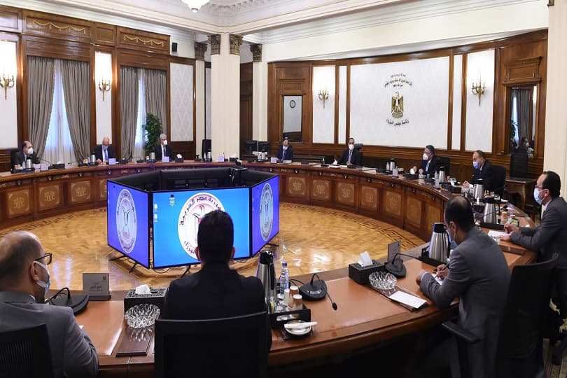 رئيس الوزراء يستعرض الموقف التنفيذي لمشروعات تطوير الغردقة استعدادا لعودة السياحة