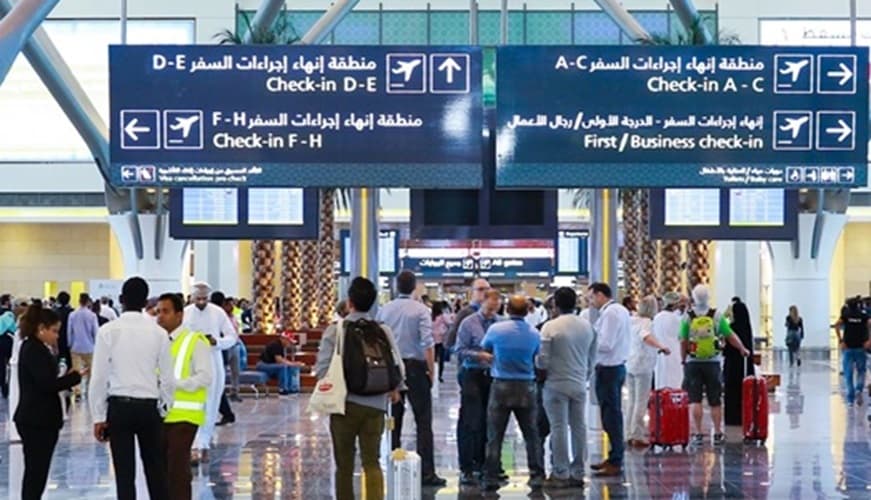 مطارات سلطنة عمان تستقبل 8.4 مليون مسافر خلال أول 7 شهور من 2025 بانخفاض 1.3%