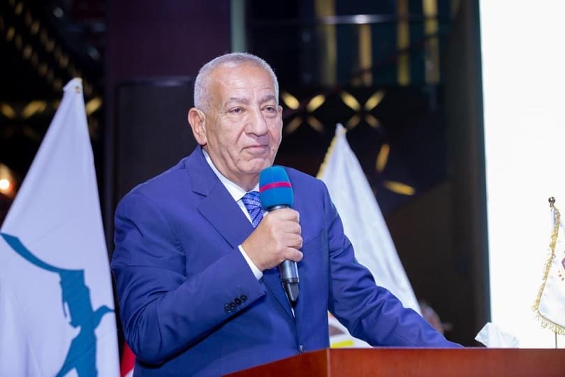كامل أبو علي يفوز برئاسة جمعية الاستثمار السياحي بالبحر الأحمر.. وسامح حويدق نائبا