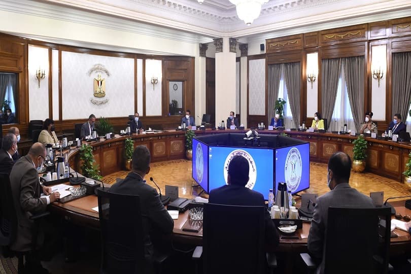 رئيس الوزراء يترأس الاجتماع الأول للجنة الوزارية للسياحة بعد إعادة تشكيلها