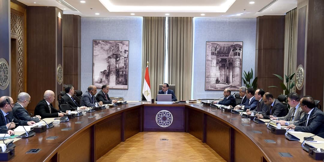 رئيس الوزراء يتابع ملف تطوير مصر للطيران وخطط التوسع في الخطوط والأسطول