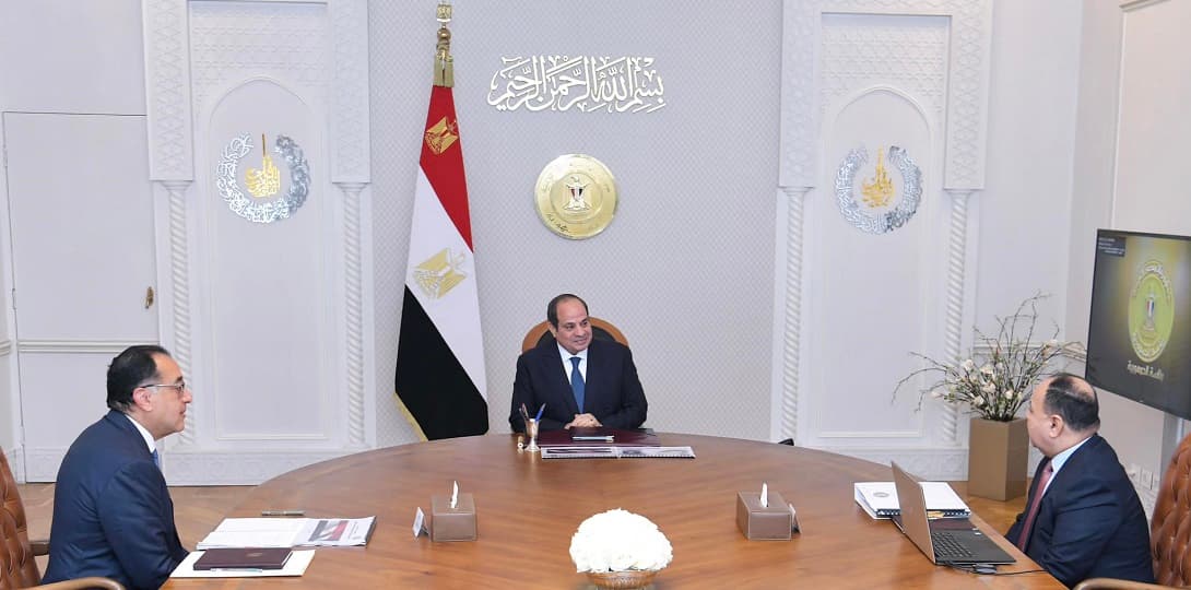 تعرف على قرارات الرئيس السيسي لتخفيف الأعباء المعيشية عن المواطنين.. تطبيقها مارس المقبل