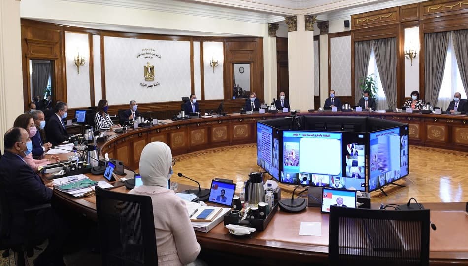 مجلس الوزراء يعلن رسوم استخراج شهادة تلقي لقاح كورونا للمسافرين المصريين والأجانب