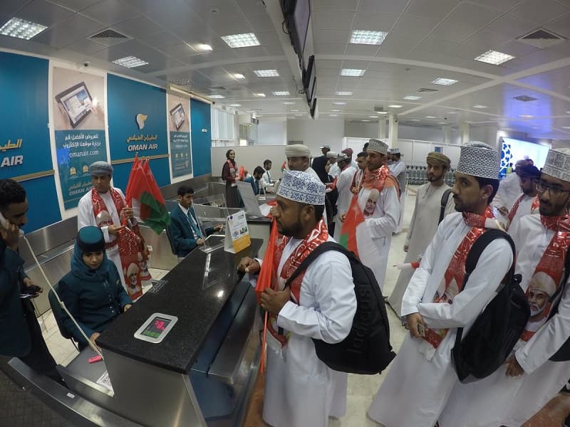 سلطنة عمان تعلن شروط السماح بدخول القادمين إلى مطاراتها