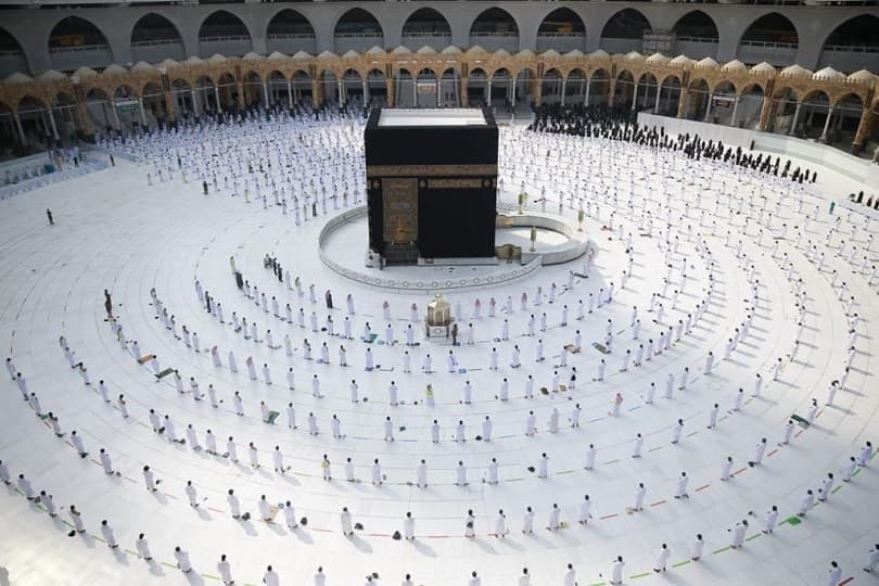 السعودية تعلن ضوابط حج 1442هـ.. والموسم يقتصر على المواطنين والمقيمين فقط
