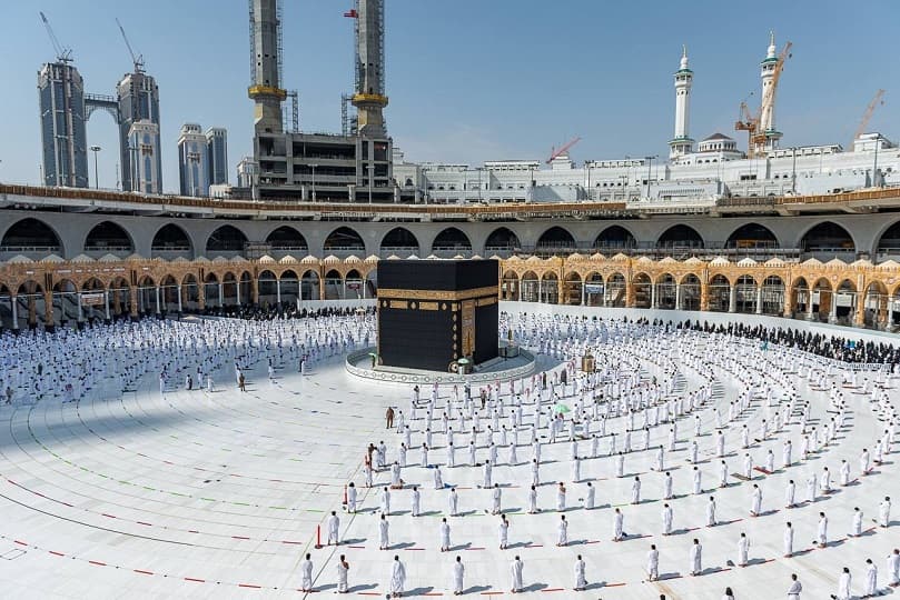 قانون بوابة العمرة.. رحلات المعتمرين تنفذها شركات السياحة المرخصة فقط