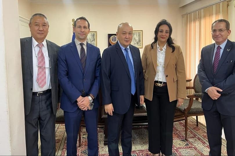 مصر تبحث زيادة الحركة السياحية الوافدة من منغوليا