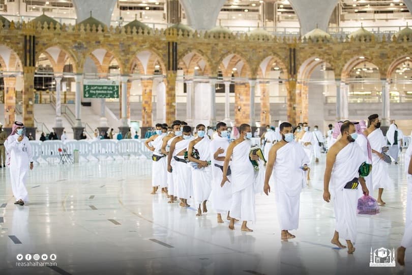 "شئون الحرمين": أفواج المعتمرين تبدأ أداء مناسك العمرة اليوم عقب انتهاء موسم الحج.. صور