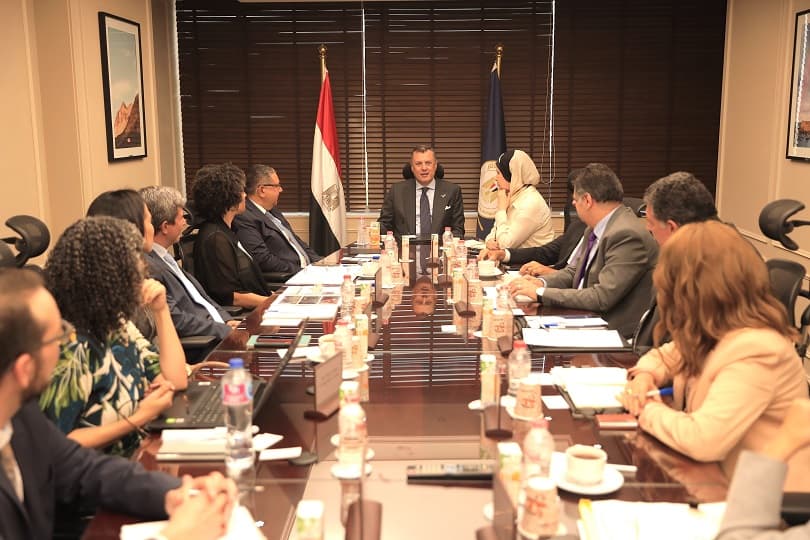 عيسى يناقش مع الوكالة الأمريكية للتنمية بمصر ترميم وتطوير 12 موقعا أثريا بالقاهرة والأقصر