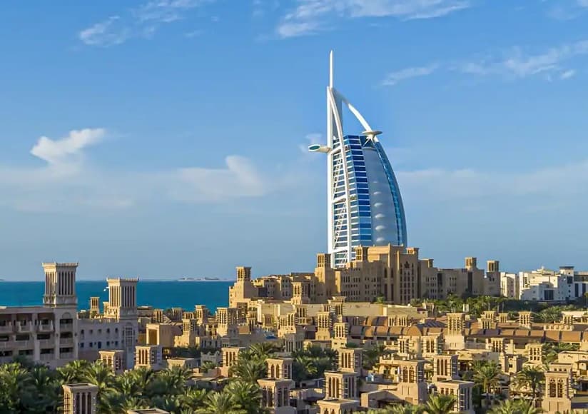 دبي تستقبل 1.8 مليون سائح خلال يناير 2024 بزيادة 21%.. تفاصيل