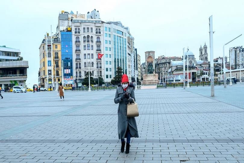 تركيا: استثناء السائحين الأجانب من إجراءات الحظر الشامل