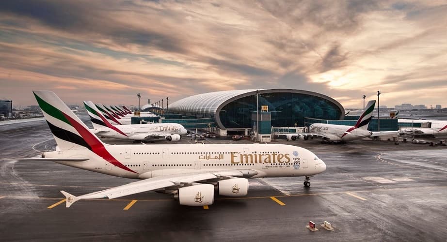 "مطارات دبي" تطلب من المسافرين عدم التوجه للمطار إلا في حالات الضرورة
