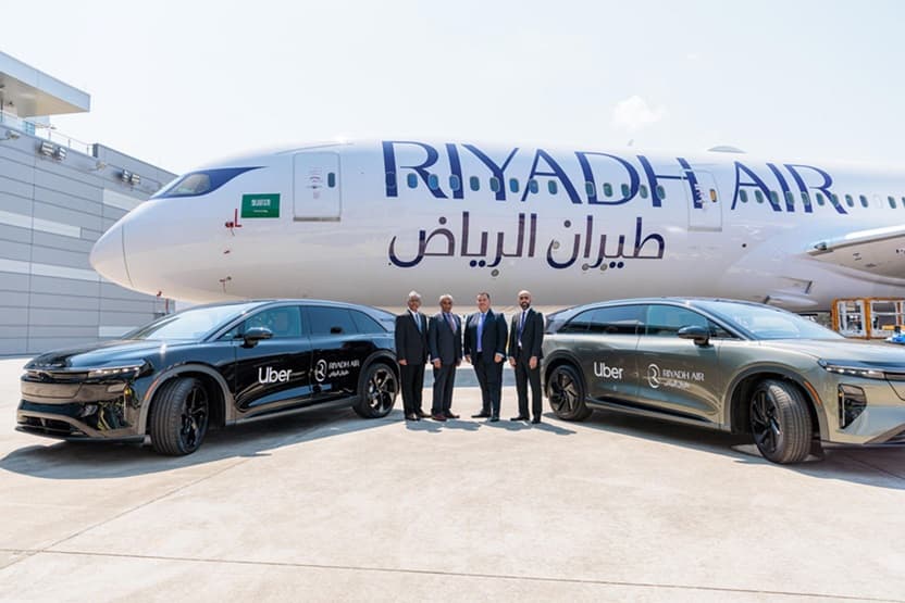"طيران الرياض" السعودية و"أوبر" تطلقان شراكة لتكامل السفر الجوي والتنقل الذكي