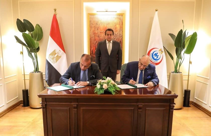"الصحة" توقع اتفاقية تعاون مع جهاز التمثيل التجاري للترويج للسياحة العلاجية بالخارج
