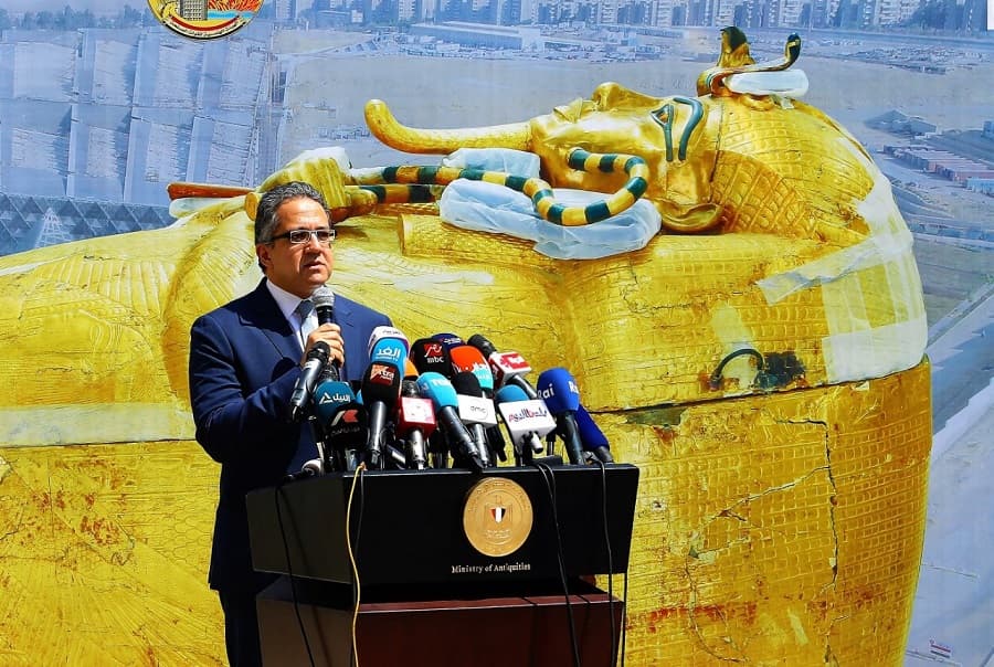 وزير السياحة: ضوابط لاستقبال الأفواج السياحية وإجراءات تحفيزية لتشجيع السائحين على حجز رحلاتهم
