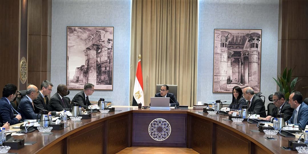 رئيس الوزراء: إعلان أخبار إيجابية قريبا عن خطة طرح المطارات بالتعاون مع مؤسسة التمويل الدولية