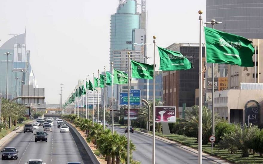 تكلفة ومميزات وشروط الحصول على "إقامة مستثمر أعمال" في السعودية