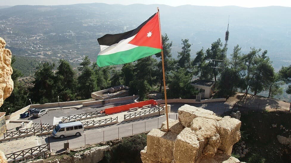"الخارجية" الأردنية تحدد المعابر الحدودية مع أوكرانيا المتواجد بها قناصل وموظفي السفارات