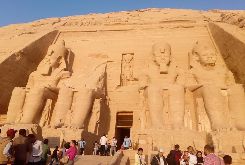 أسعار تذاكر زيارة معبد أبو سمبل للمصريين والعرب والأجانب ويوم تعامد الشمس على رمسيس الثاني