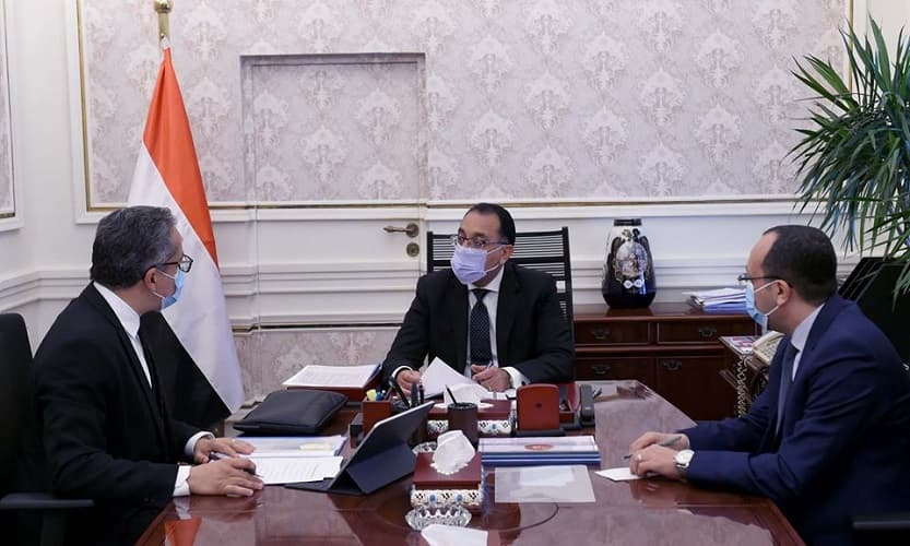 رئيس الوزراء يكلف العناني بسرعة البدء في تطوير ميادين القاهرة الخديوية على غرار ميدان التحرير