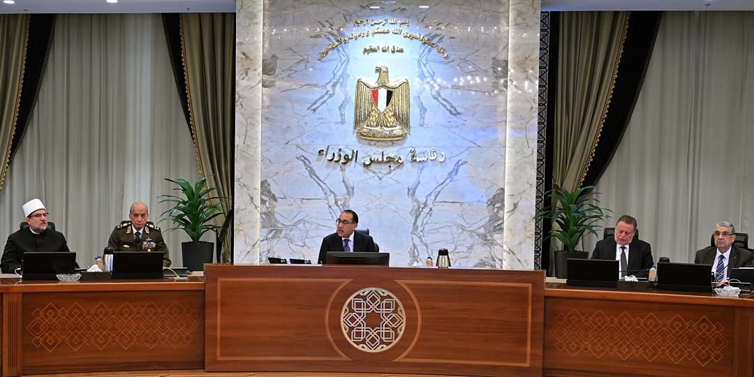 مجلس الوزراء يوافق على وقف تنفيذ خطة تخفيف الأحمال الكهربائية خلال شهر رمضان