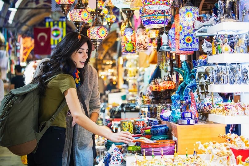 سياحة التسوق في تركيا تجذب 1.2 مليون سائح خلال النصف الأول من 2022