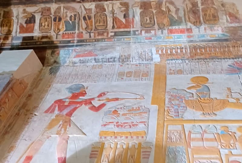 الانتهاء من ترميم مقصورة الإله آمون رع بمعبد ستي الأول بأبيدوس