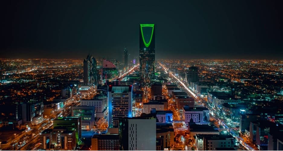 شروط ومدة ومزايا وتكلفة الحصول على "إقامة مالك عقار" في السعودية.. التفاصيل