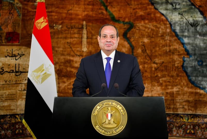 الرئيس السيسي يهنئ العناني لفوزه بمنصب مدير عام منظمة "اليونسكو".. ويصفه بالإنجاز التاريخي لمصر