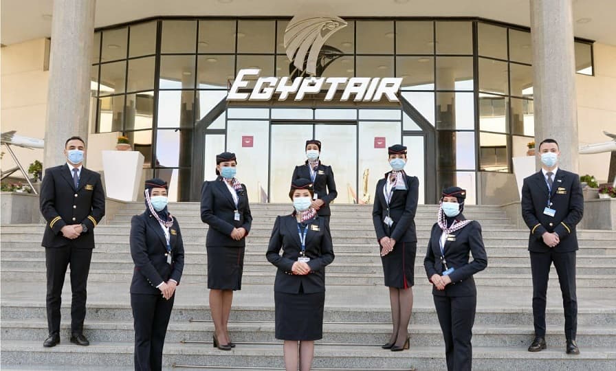 مصر للطيران تعلن عن الزي الرسمي الجديد لأطقم الضيافة الجوية