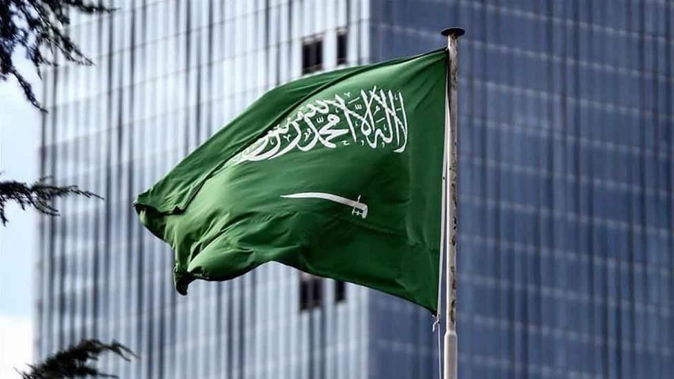 "الصحة": السعودية ستعلن قريبا عن آلية التسجيل لأخذ لقاح كورونا